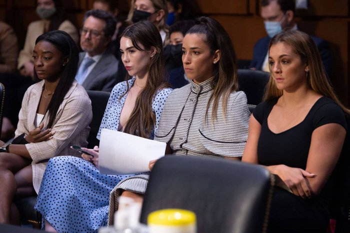 Gymnasts+and+former+patients+of+Nassar+wait+in+the+courtroom+to+give+their+account